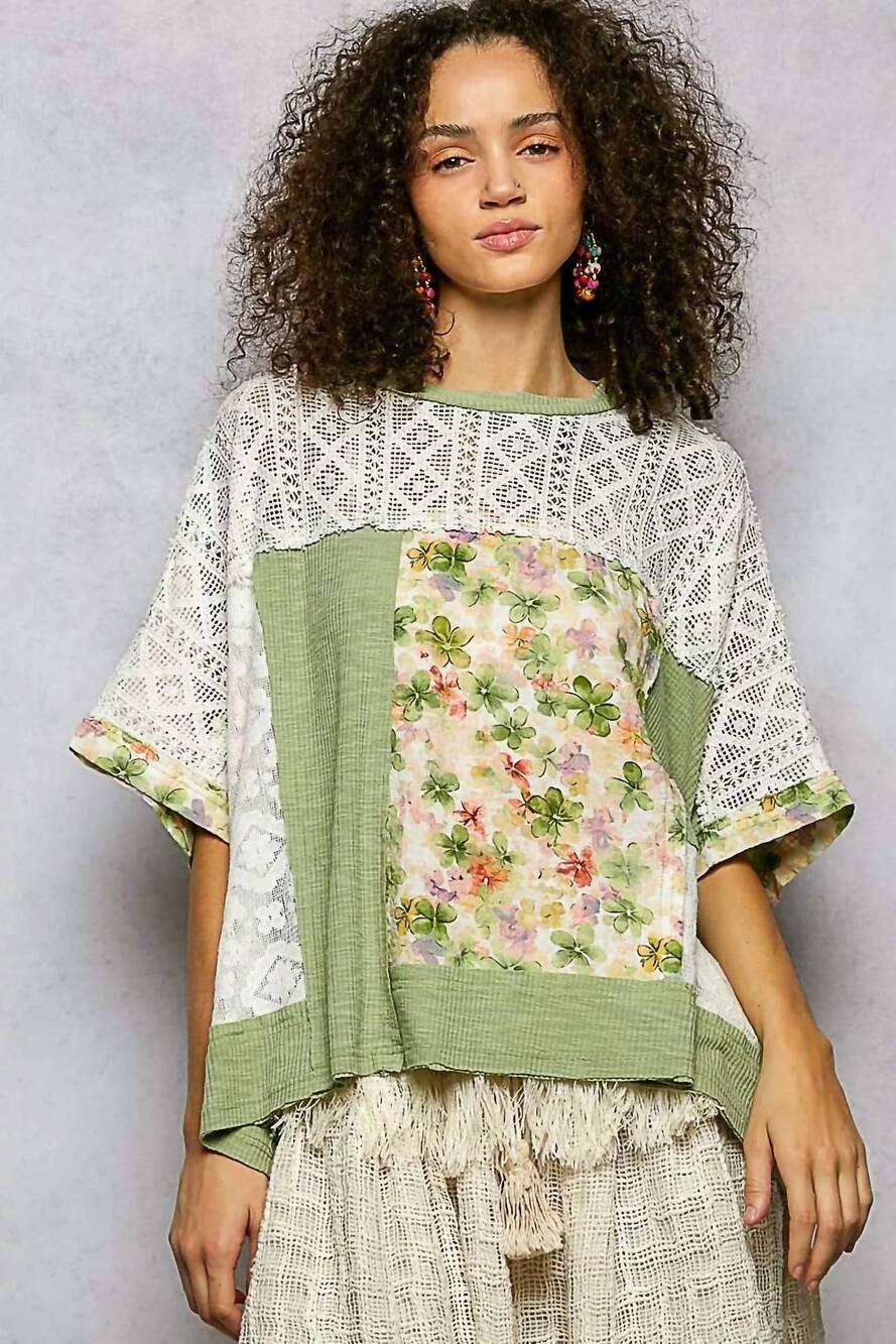NEW POL floral patchwork lace top in green/white